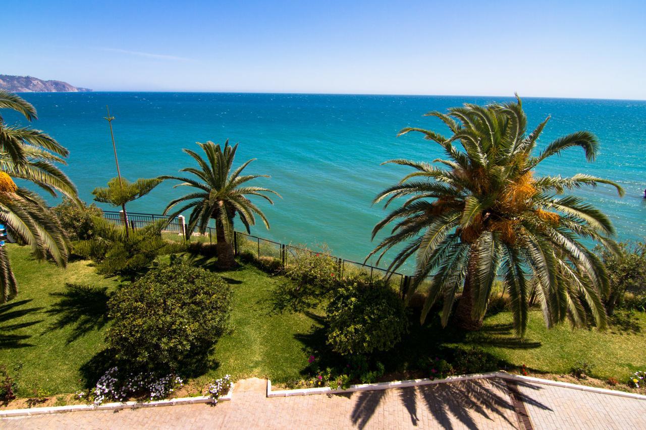 Tuhillo 3B Menyber Apartment Nerja Luaran gambar