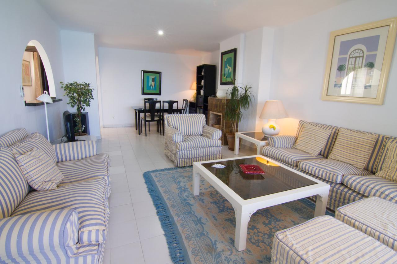 Tuhillo 3B Menyber Apartment Nerja Luaran gambar